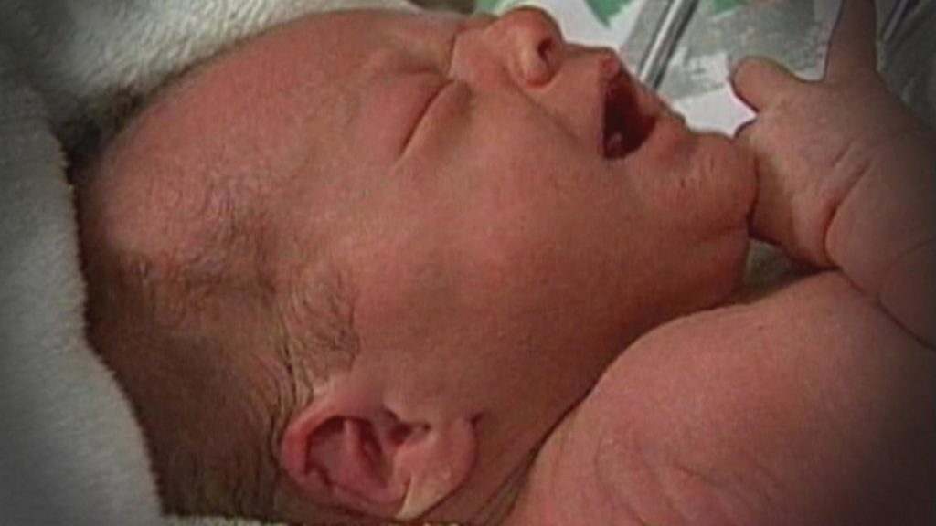 Birth rate hits 32 year low