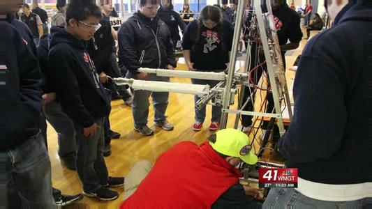 Robo Team preps for another round of competition